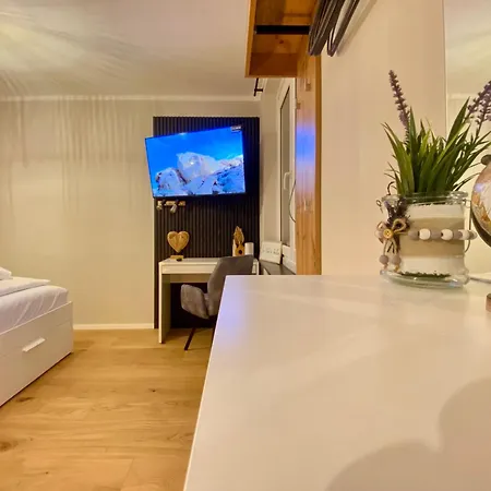 Bamo Studio - City Living Arkaden * Klagenfurt am Woerthersee